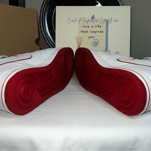 NEW Vintage Men’s 2002 Nike Air Force 1 Mid OG Size 12 White Varsity Red - Picture 8 of 14